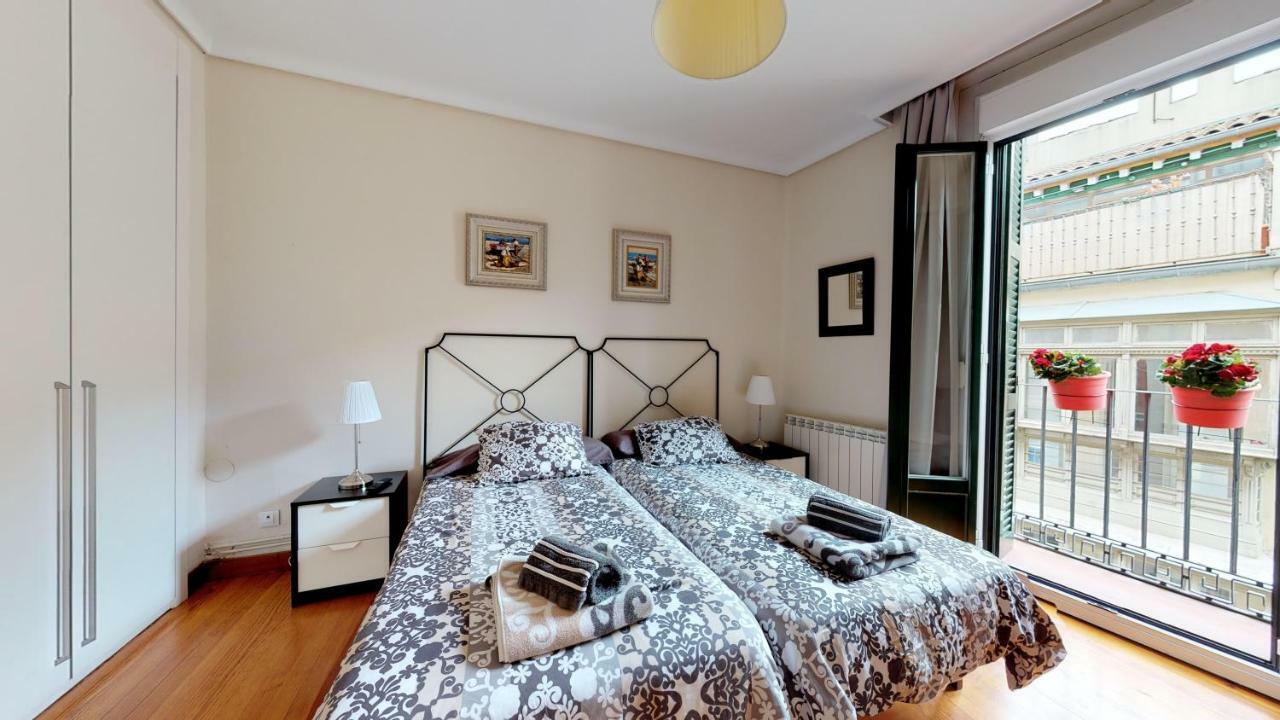 Apartamento Plaza Del Castillo Pamplona Exterior foto